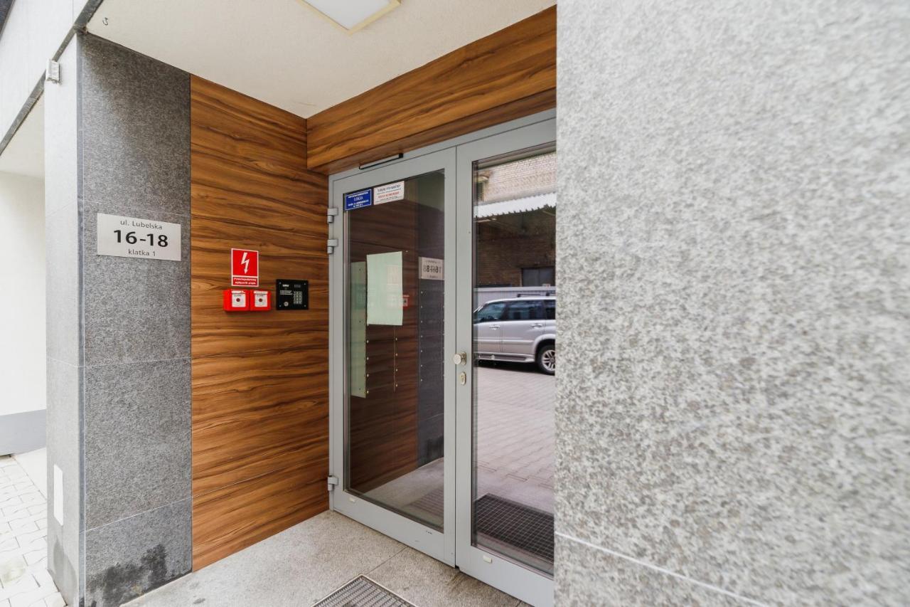 Studios Lubelska Krakow By Noclegi Renters Bagian luar foto